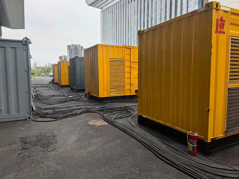 石龙不同季节柴油发电机组保养有哪些注意事项?